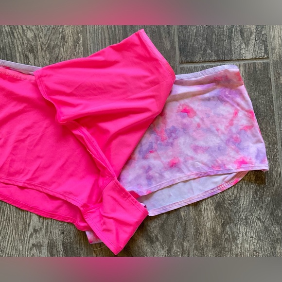 New 2 Pair of Nobo Micro Boyshort Panties Size XS Pink & Watercolor - Picture 2 of 3